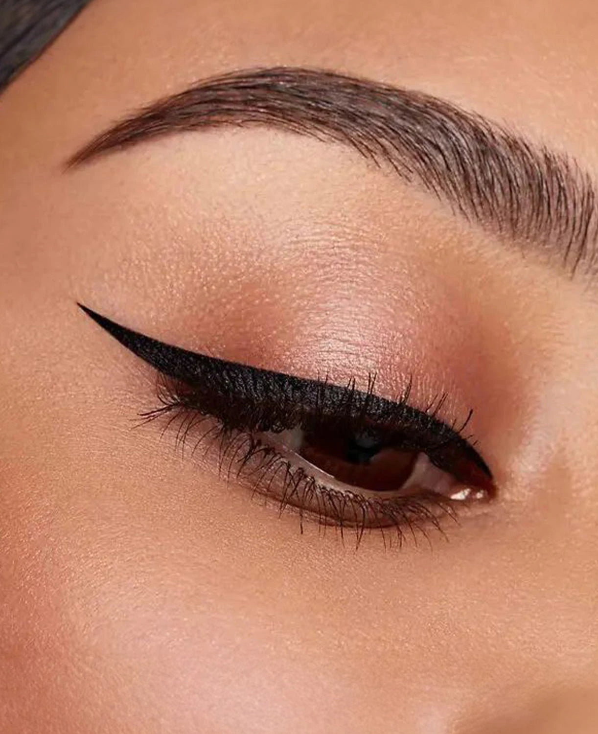 Liquid Eyeliner Pen BLACK 06 Final