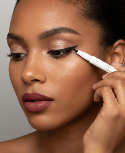  Liquid Eyeliner Pen BLACK 05